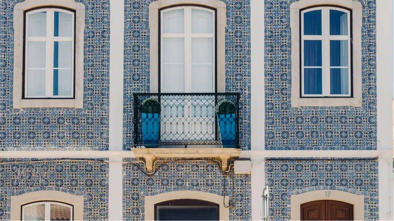 Lorem ipsum dolor sit amet consectetur. Felis est ut volutpat nibh semper sed at mattis pellentesque.